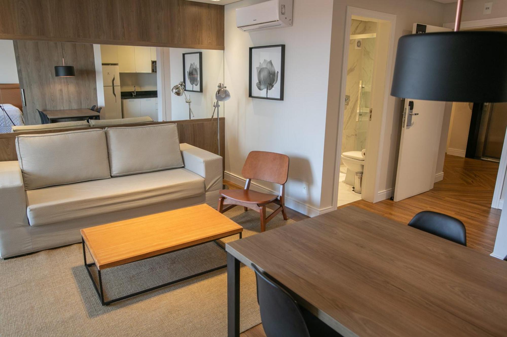 Apartamento Top - No Praia Brava Hotel ฟลอเรียนอโปลิส ภายนอก รูปภาพ