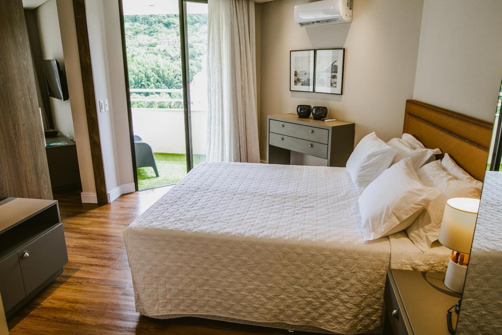 Apartamento Top - No Praia Brava Hotel ฟลอเรียนอโปลิส ภายนอก รูปภาพ